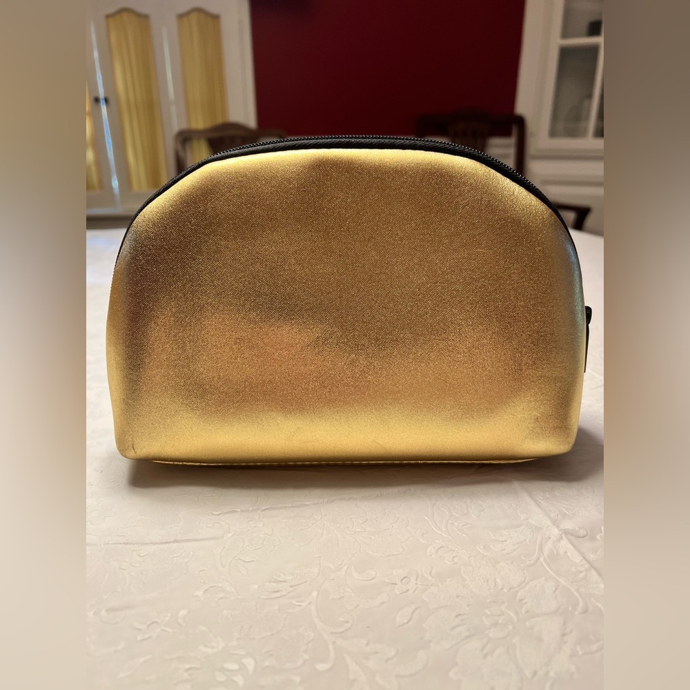 Nordstrom Radiant Gold Cosmetic Case - Picture 2 of 12